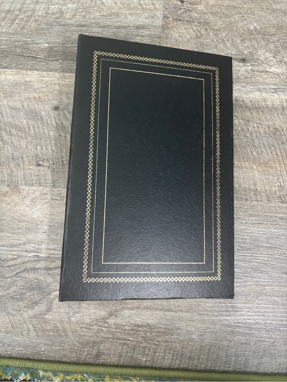 Classic Black Photo Album with Gold Detailing holds 225 photos - Picture 2 of 3
